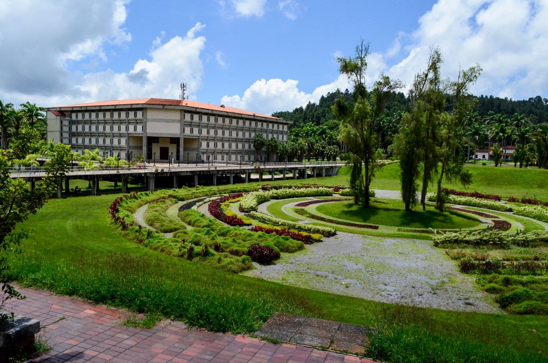 Simón Bolívar University